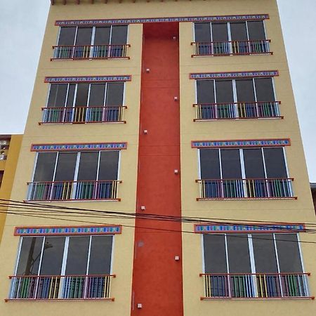 Apartamento Frente Al Malecon Guatapé Exteriör bild