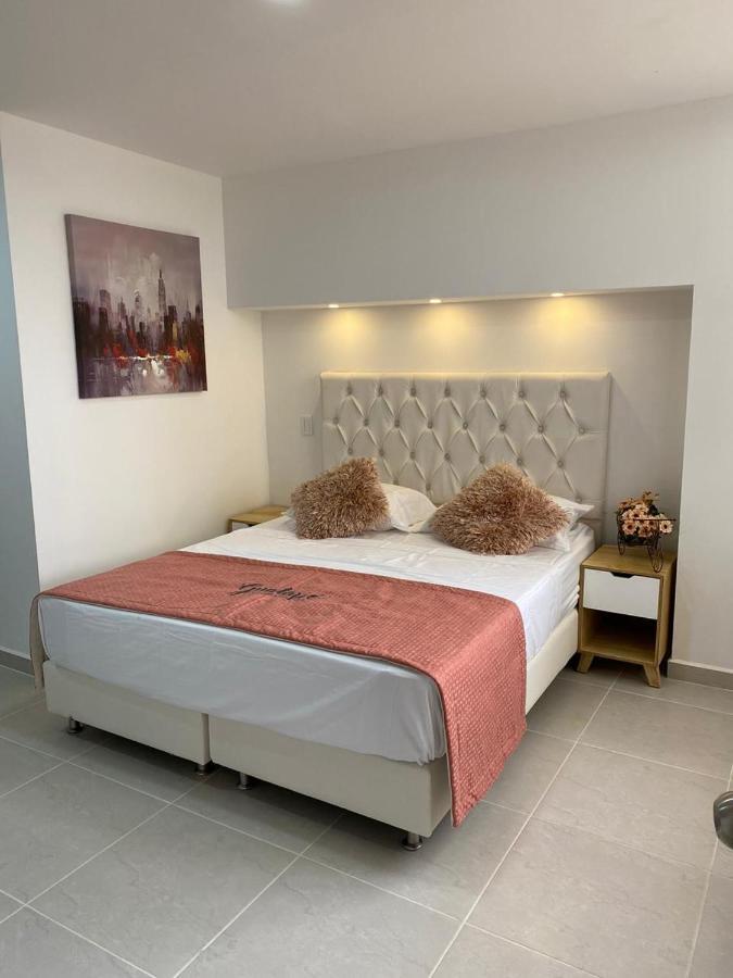 Apartamento Frente Al Malecon Guatapé Exteriör bild